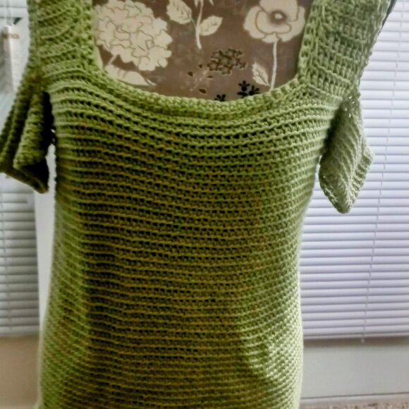 ADULT DRESS TOP (LGE) - Picture 1 of 3